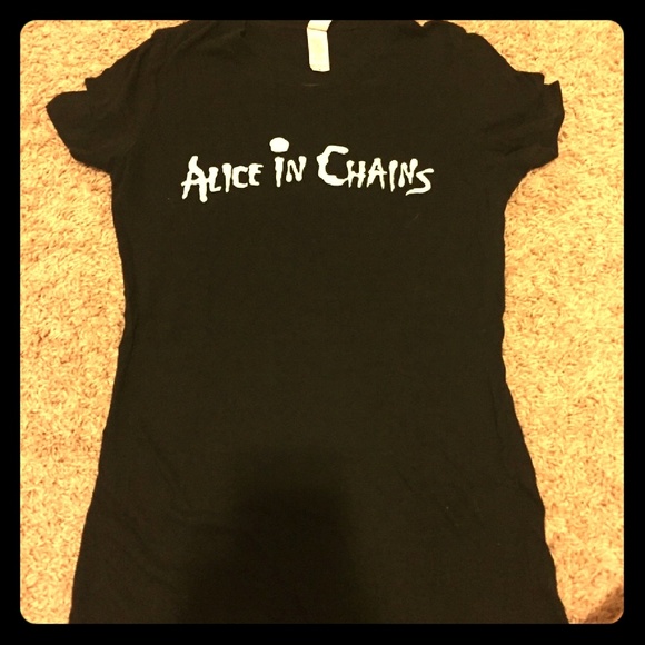 Hot Topic Tops - alice in Chains band tee (S)